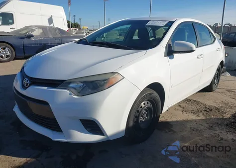 2016 Toyota Corolla Le z USA, uszkodzony, nr VIN 5YFBURHE2GP390410